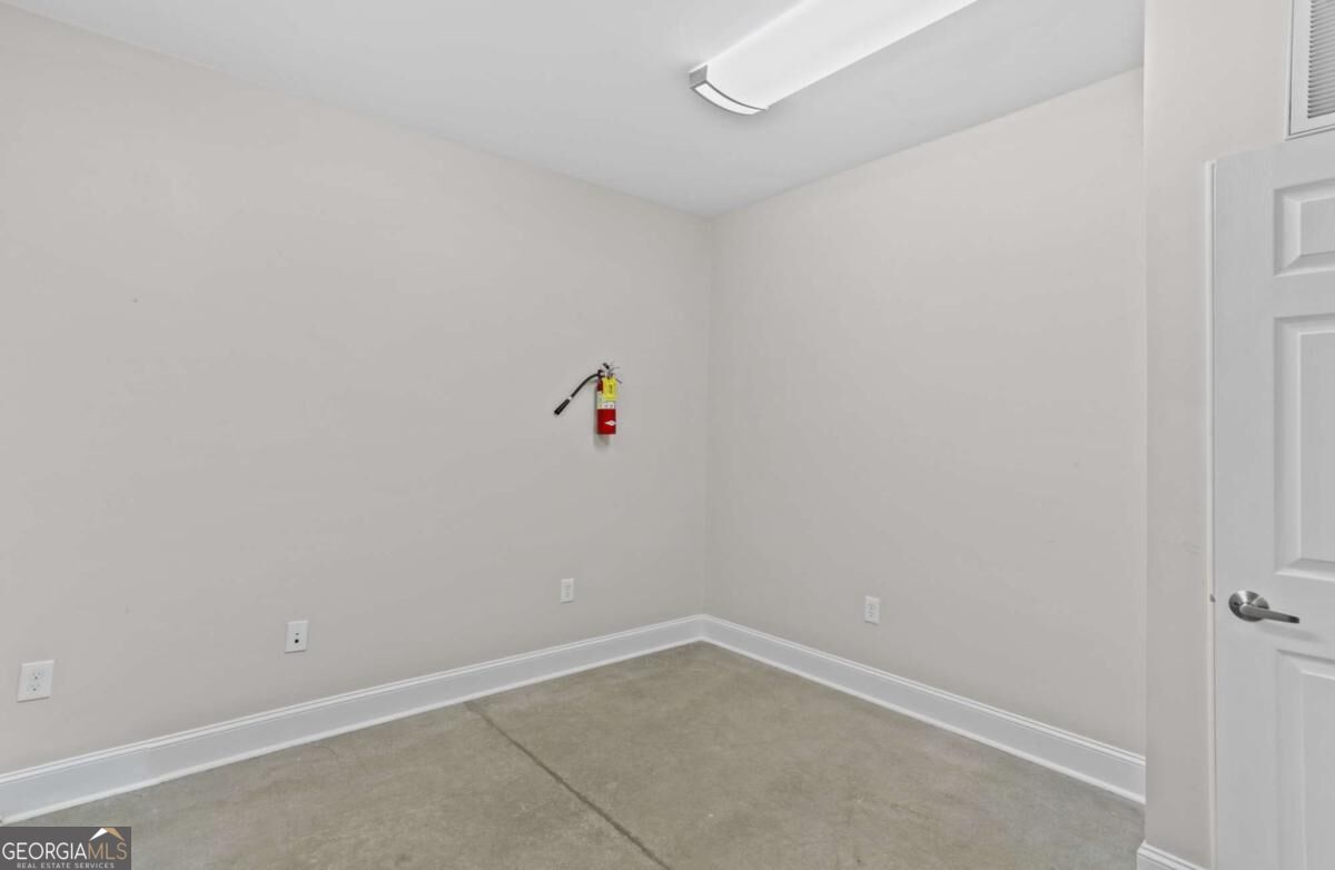 1085 Powers Place # A Property Photo 7