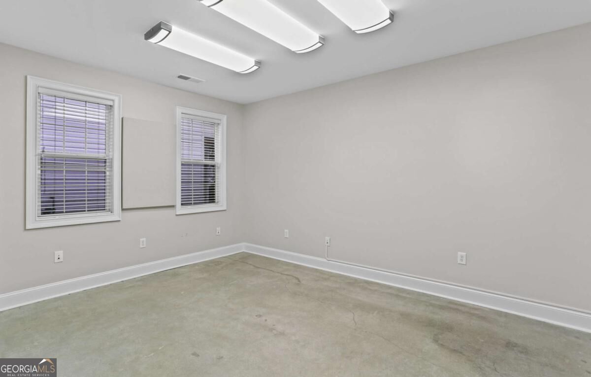 1085 Powers Place # A Property Photo 10