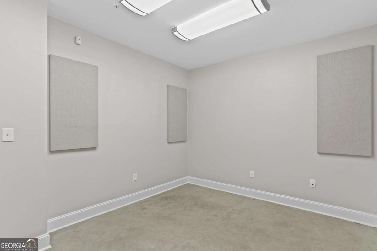 1085 Powers Place # A Property Photo 15