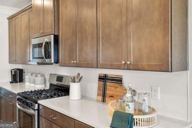 160 Hadley Way Property Photo 16