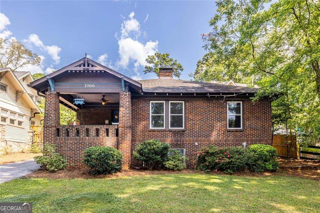 1066 United Avenue Se Property Photo 1