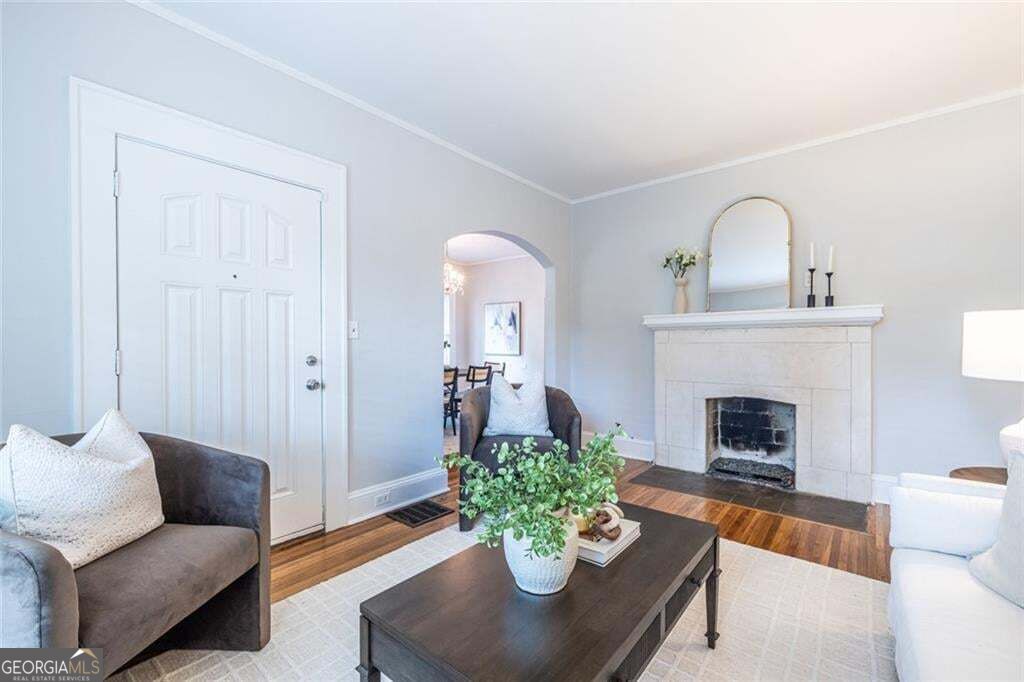 1066 United Avenue Se Property Photo 8