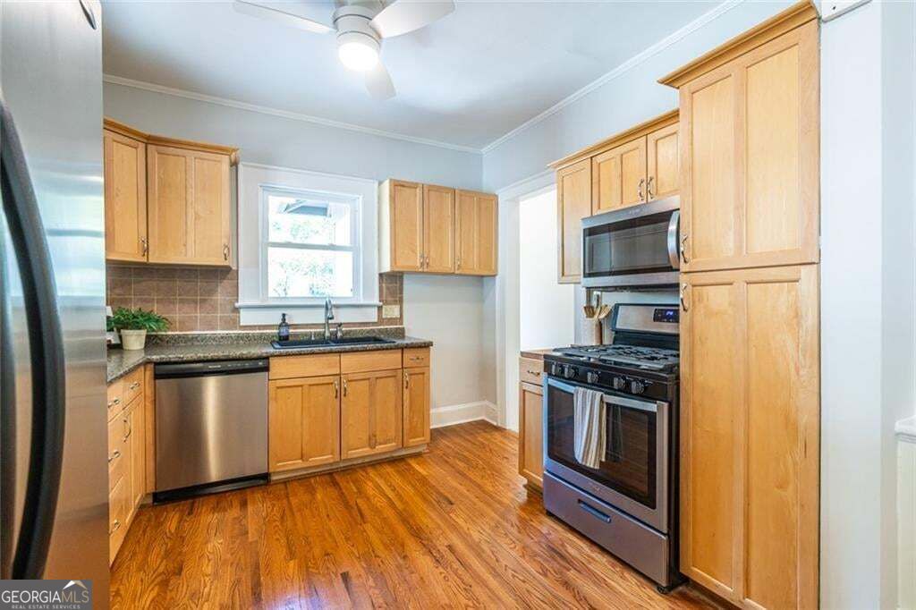 1066 United Avenue Se Property Photo 17