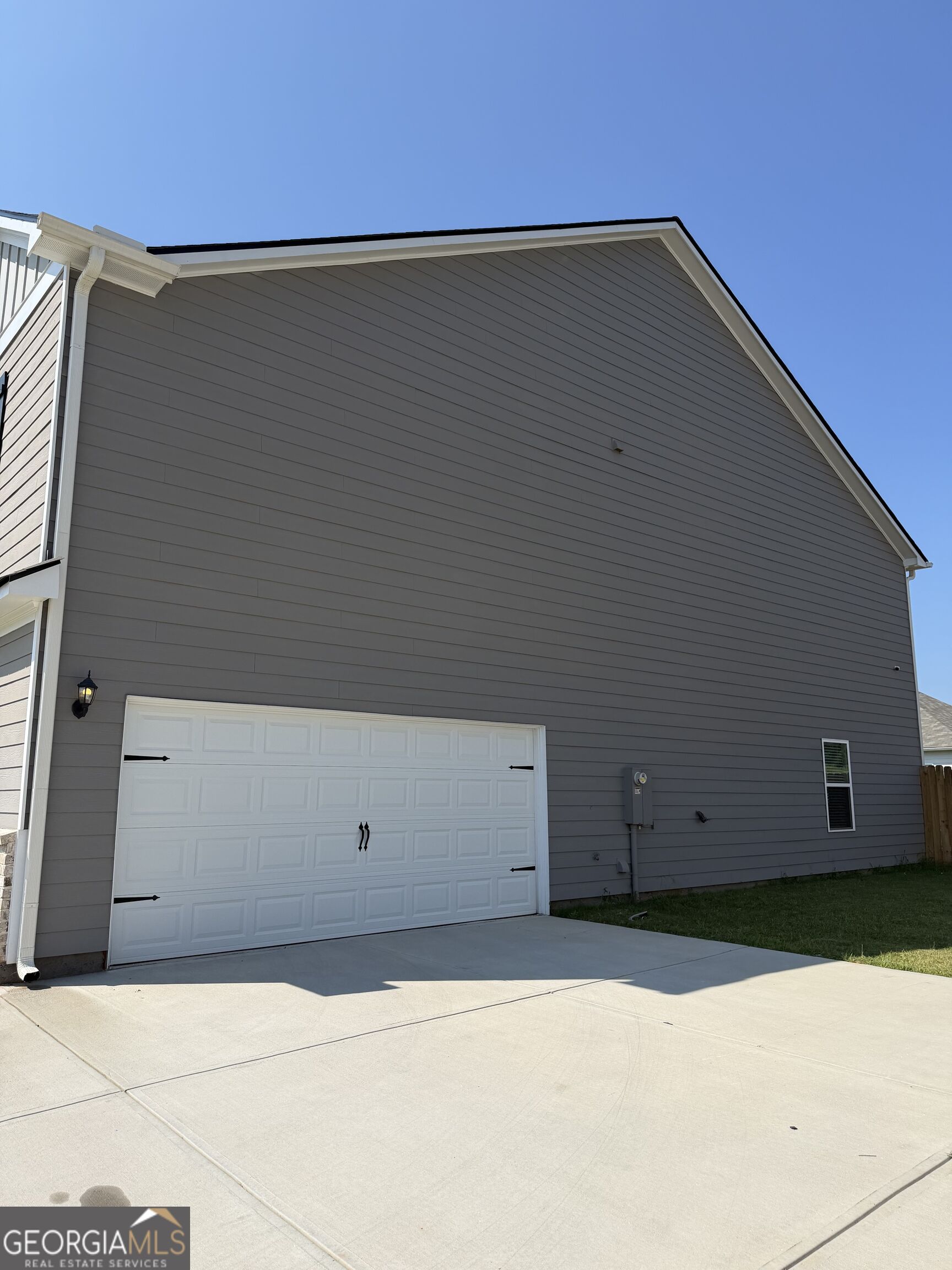129 Avondale Boulevard Property Photo 3