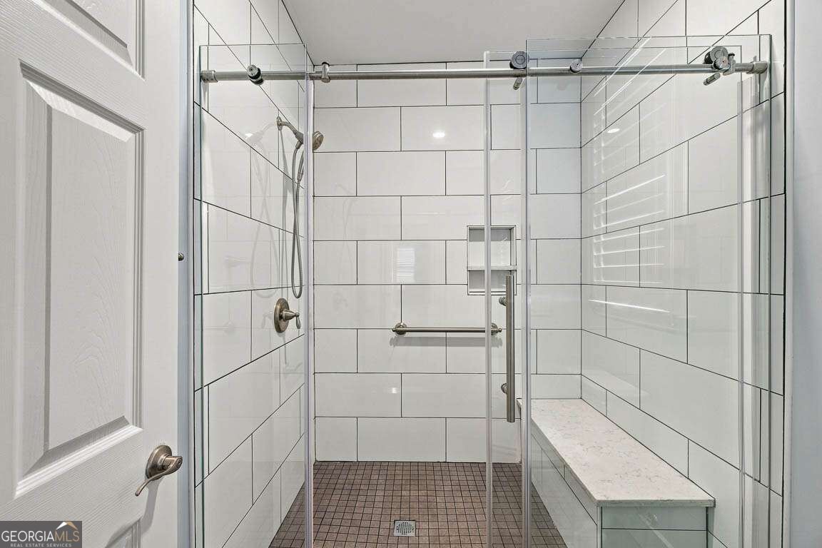 105 E Commons Drive Property Photo 15