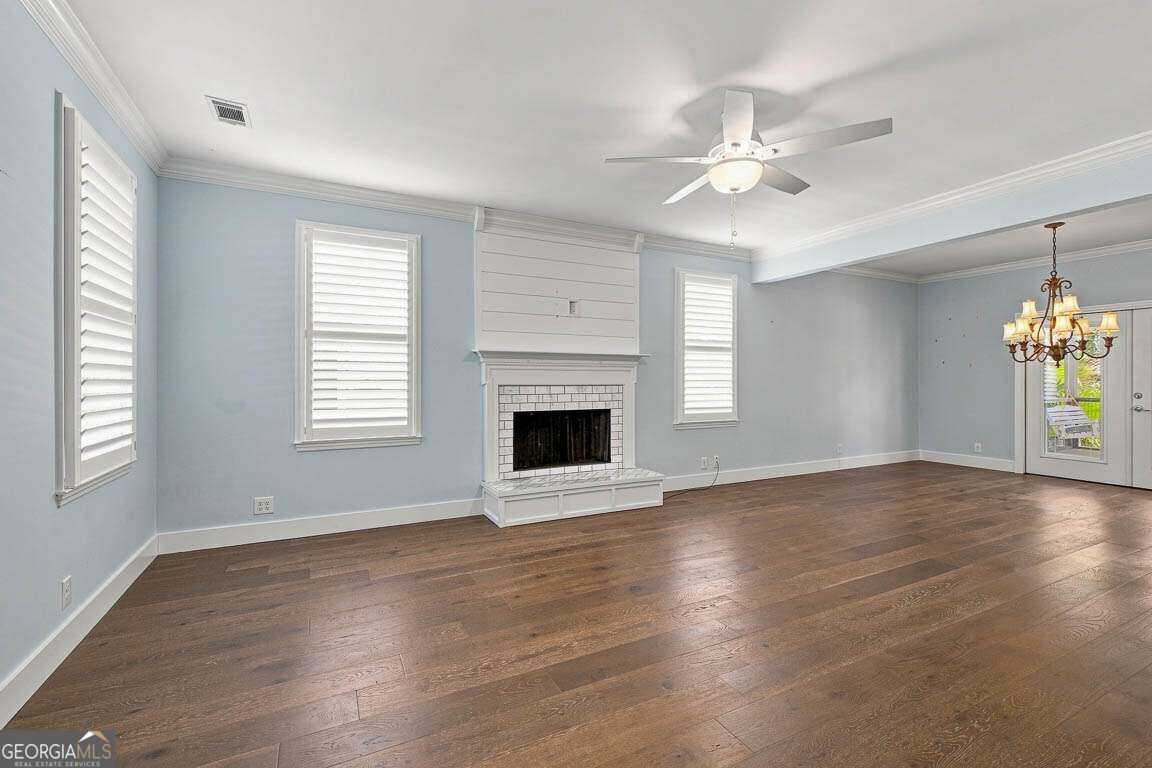 105 E Commons Drive Property Photo 18
