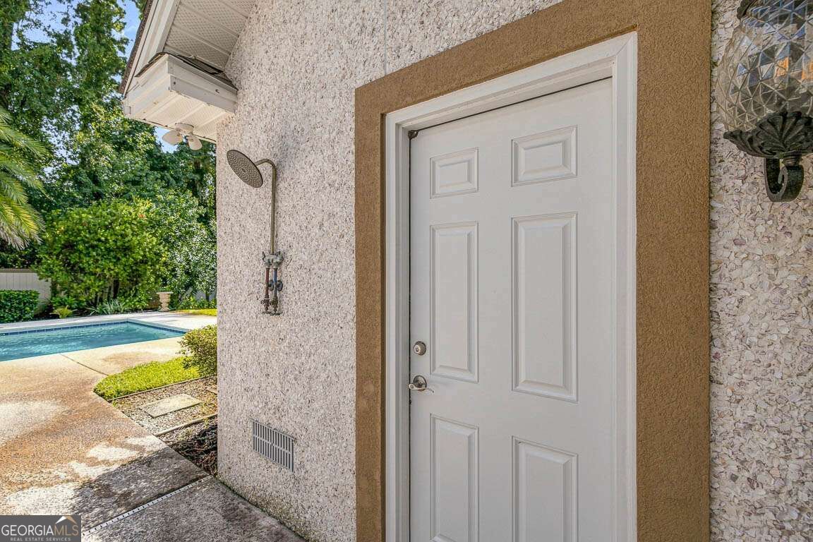 105 E Commons Drive Property Photo 37