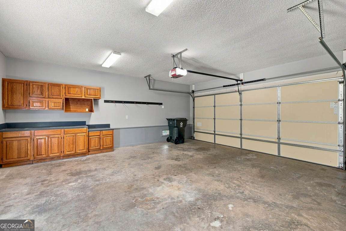105 E Commons Drive Property Photo 38