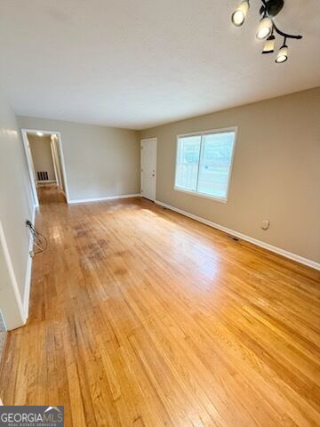 1204 Edgewood Drive Property Photo 4