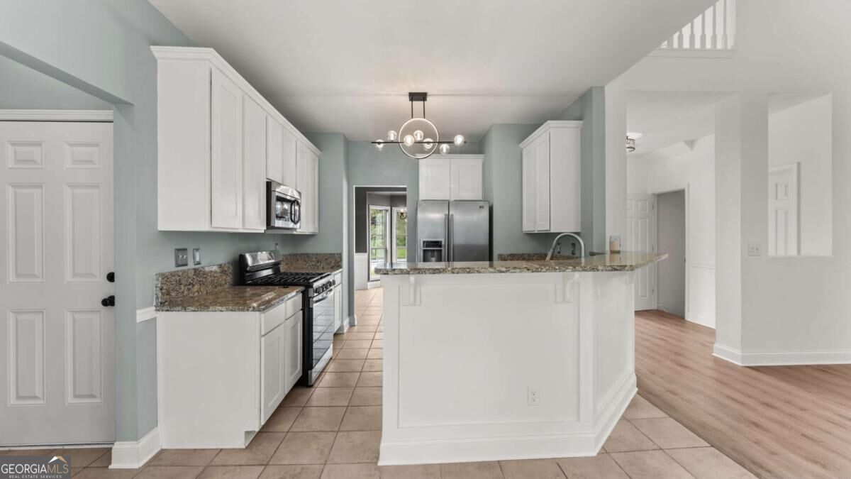 5665 Kennemore Drive Property Photo 10