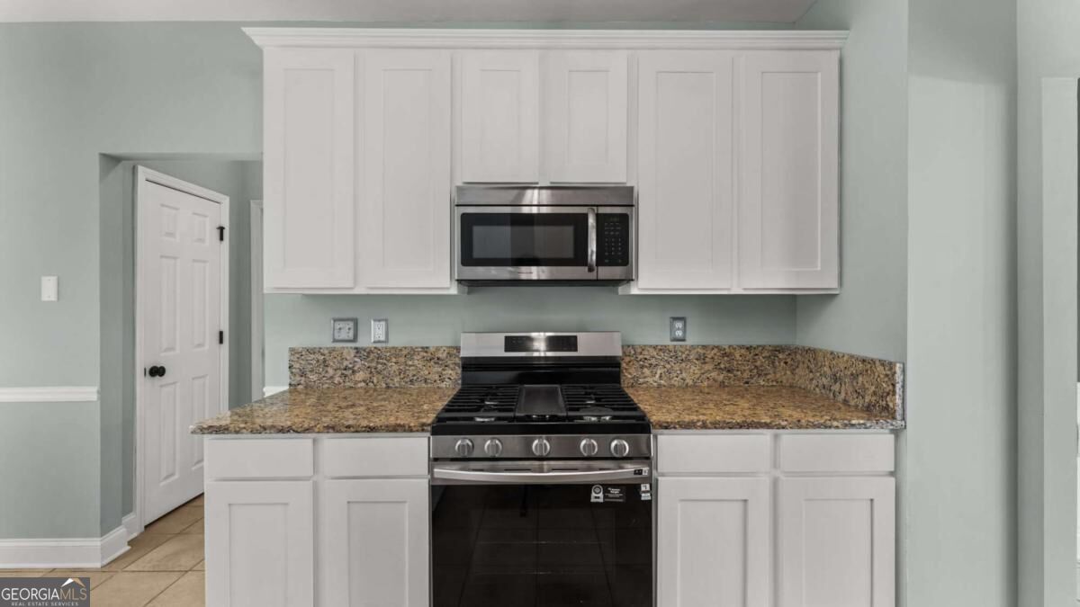 5665 Kennemore Drive Property Photo 11