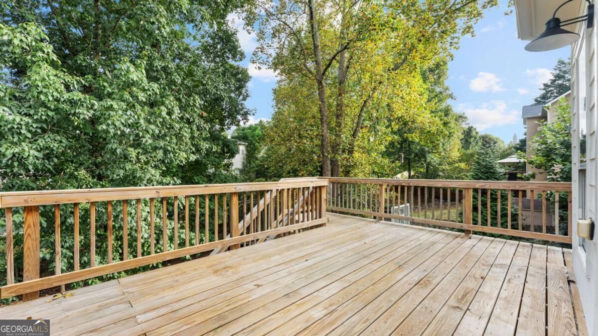 5665 Kennemore Drive Property Photo 13