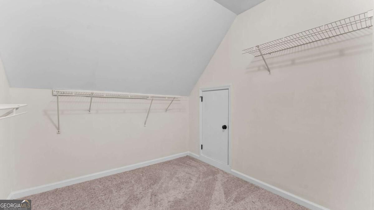 5665 Kennemore Drive Property Photo 22
