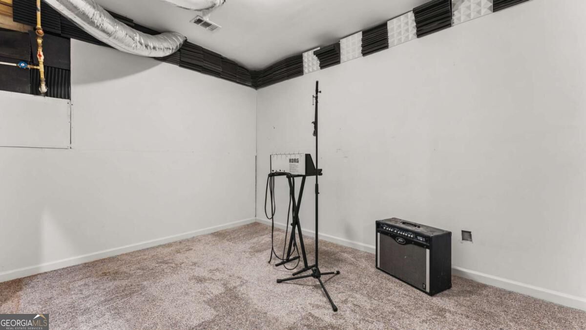 5665 Kennemore Drive Property Photo 37