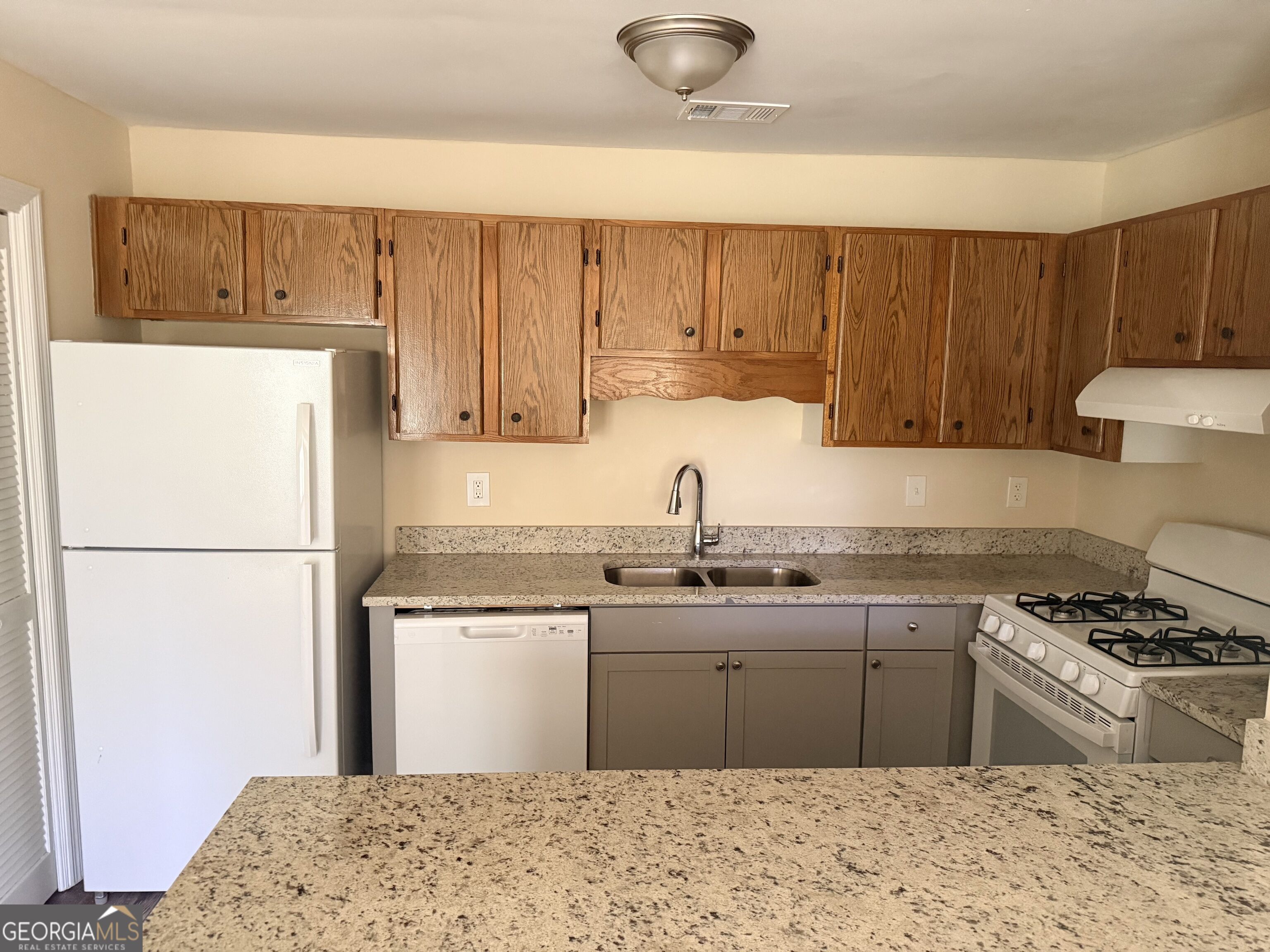 1580 Oakpointe Drive Sw # H Property Photo 4