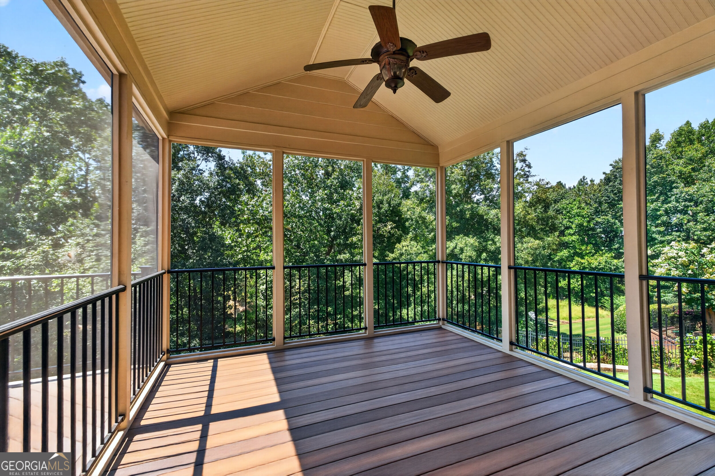 1213 Edenham Lane Property Photo 4