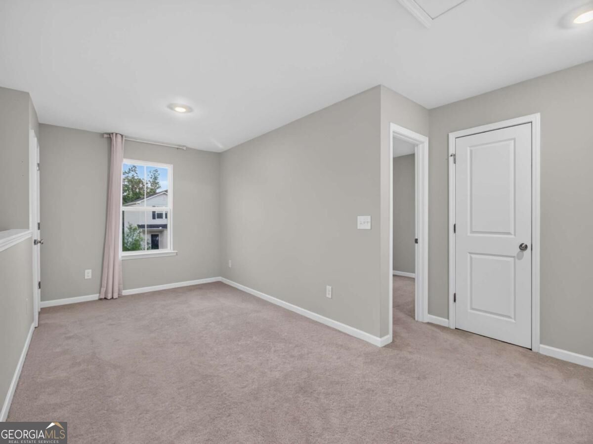 2949 Salinger Way Property Photo 25
