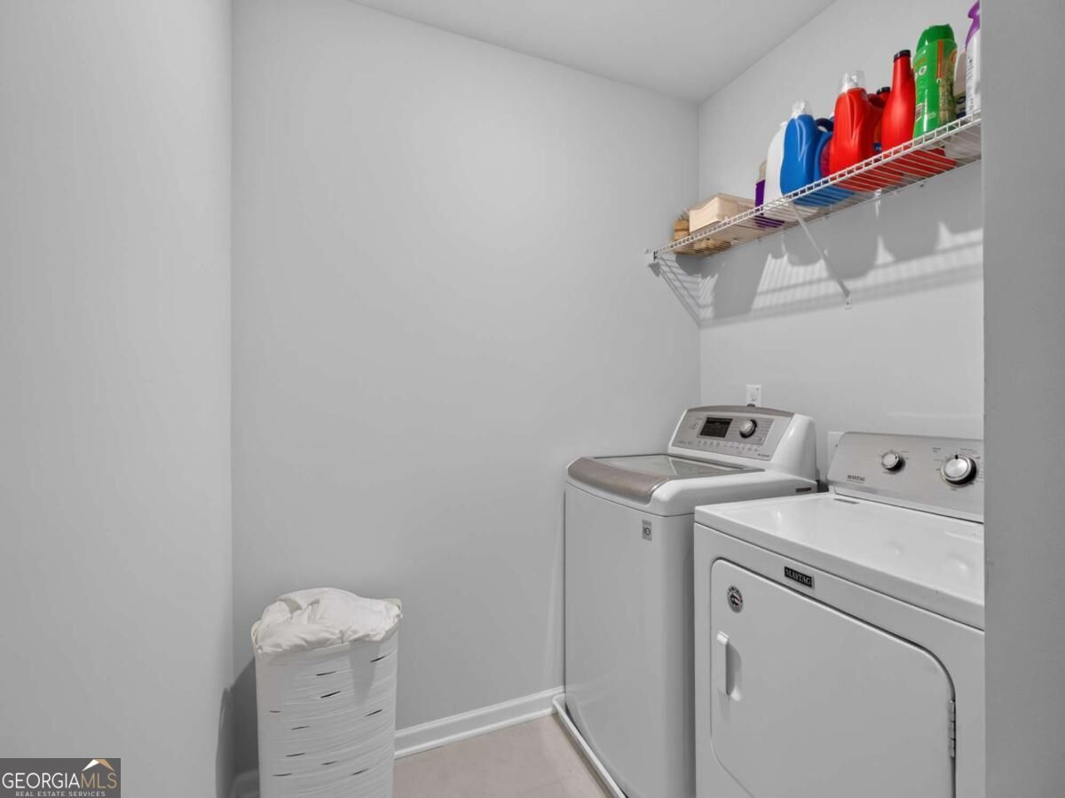 2949 Salinger Way Property Photo 34