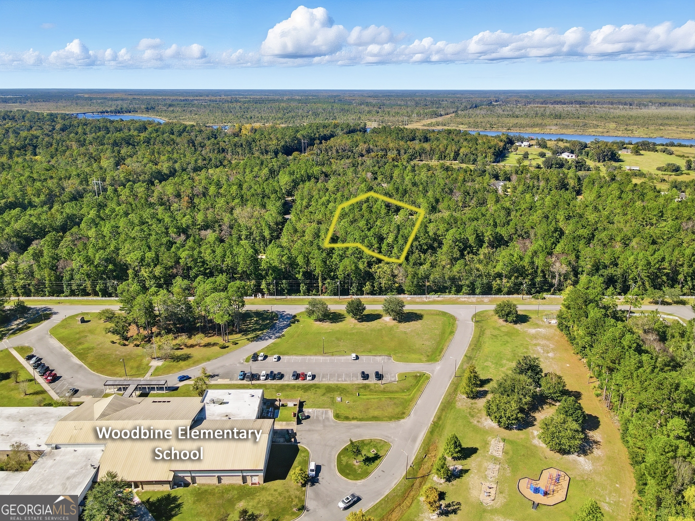 111 Canoe Run Property Photo 7