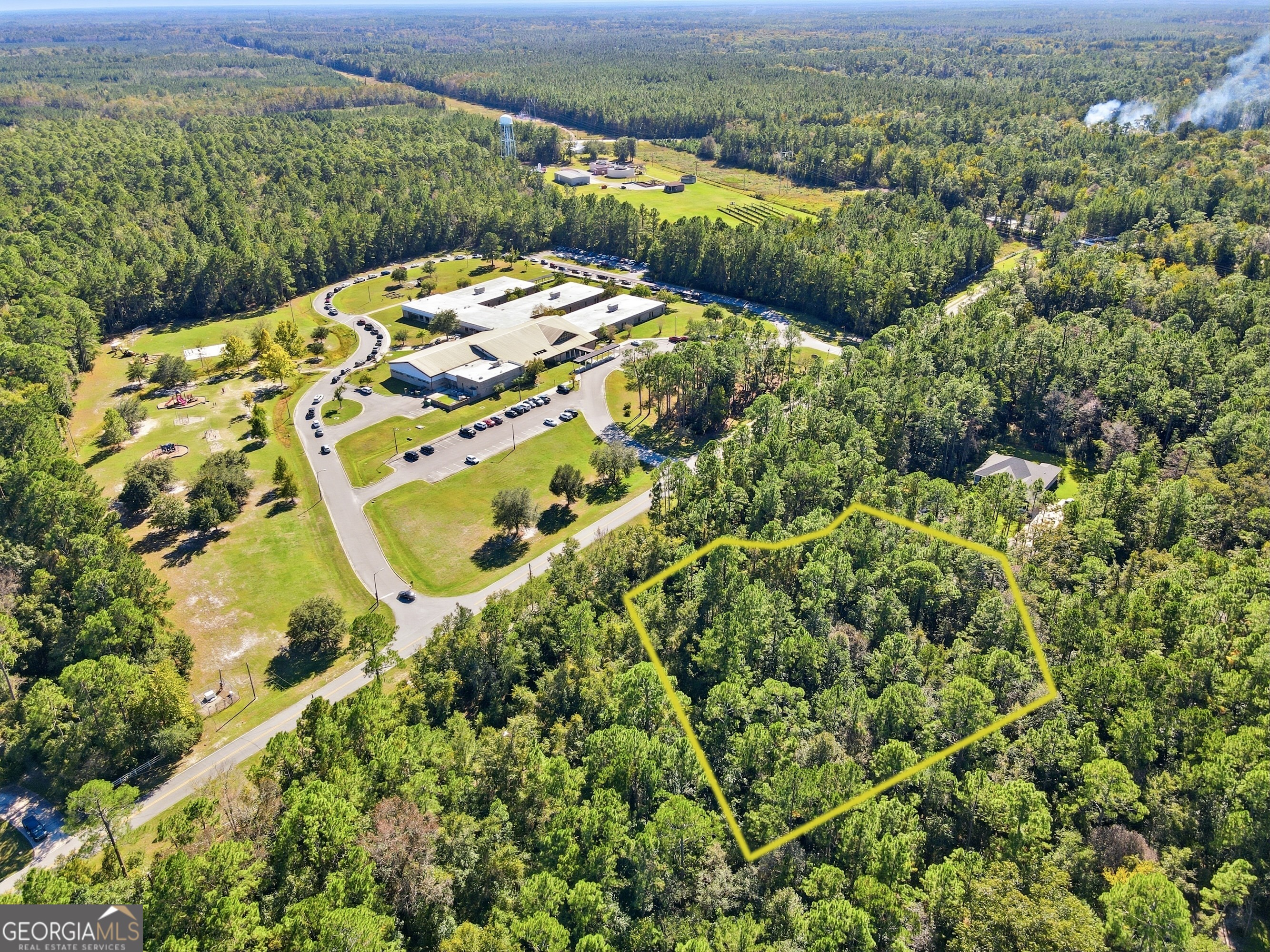111 Canoe Run Property Photo 8