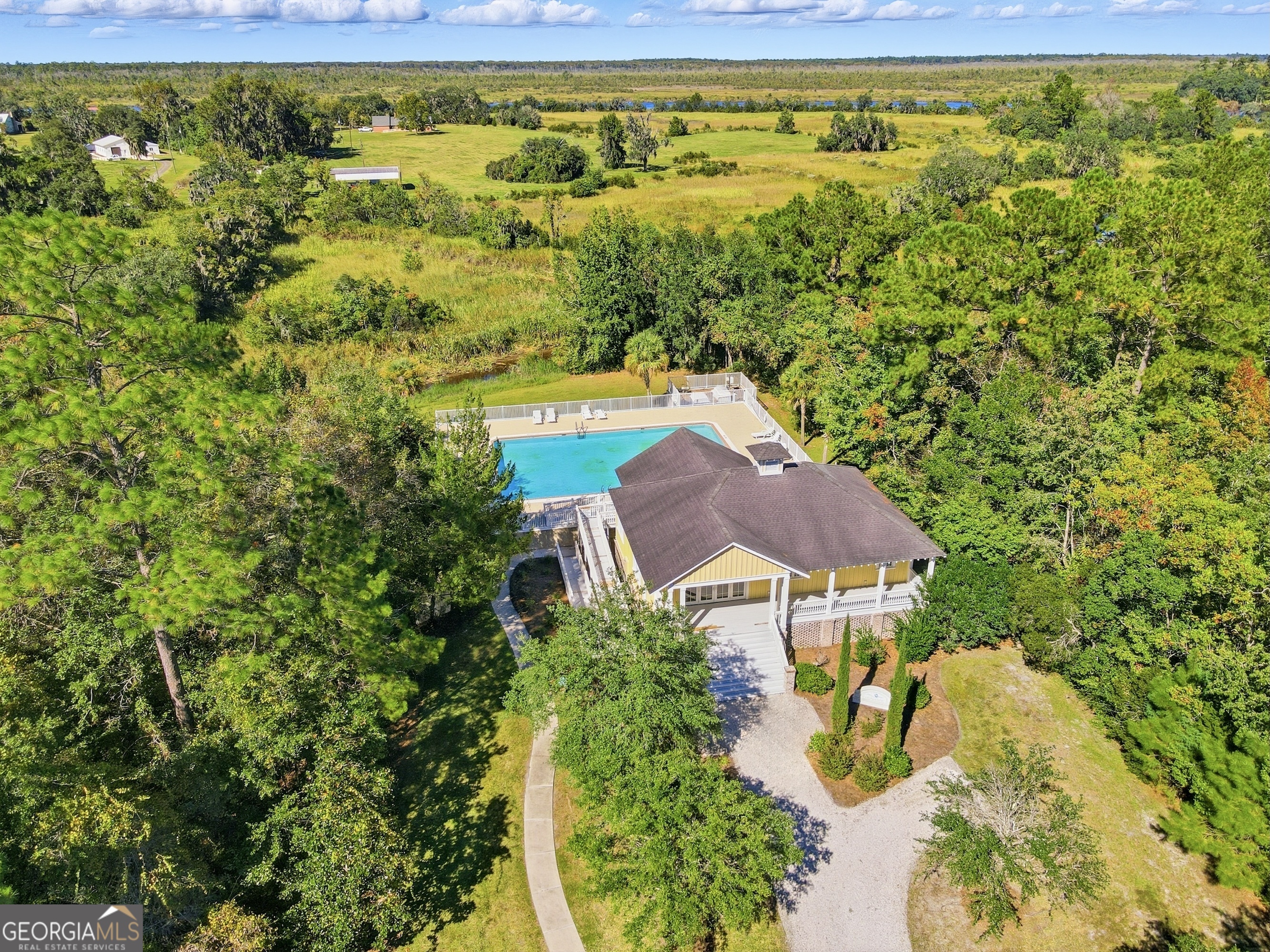 111 Canoe Run Property Photo 15