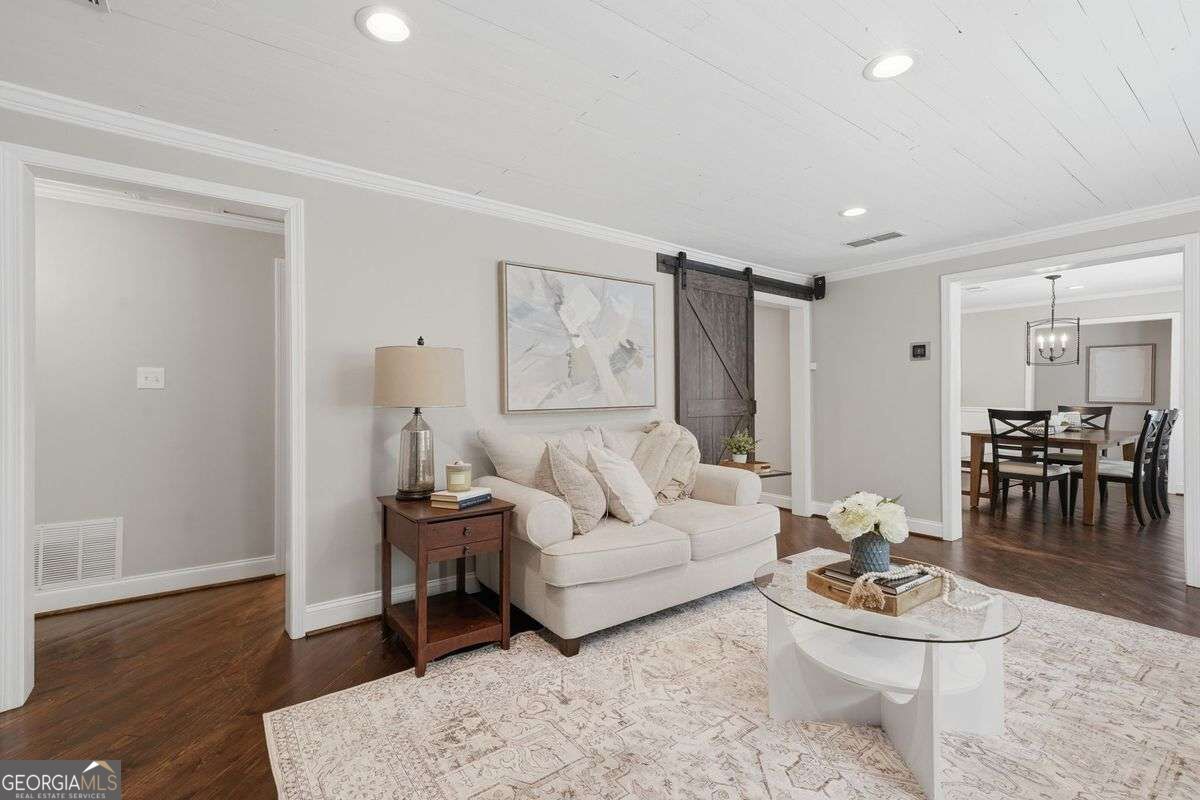 364 Holly Street Property Photo 8