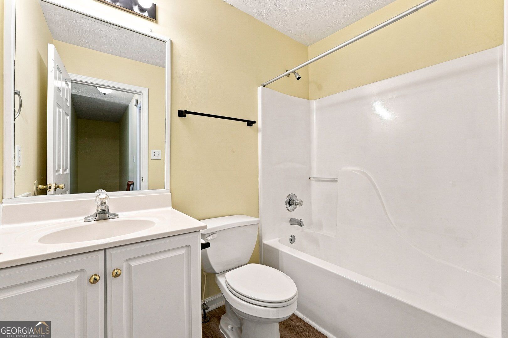 964 Bexhill Drive Property Photo 17