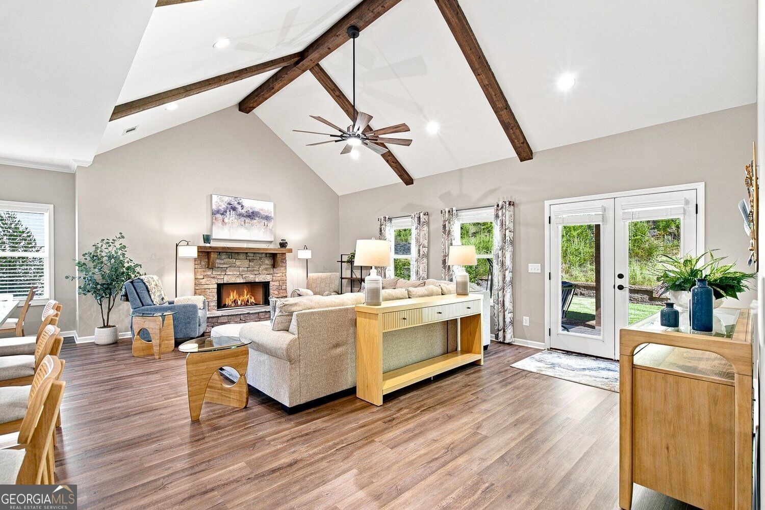 606 Spring Water Property Photo 7