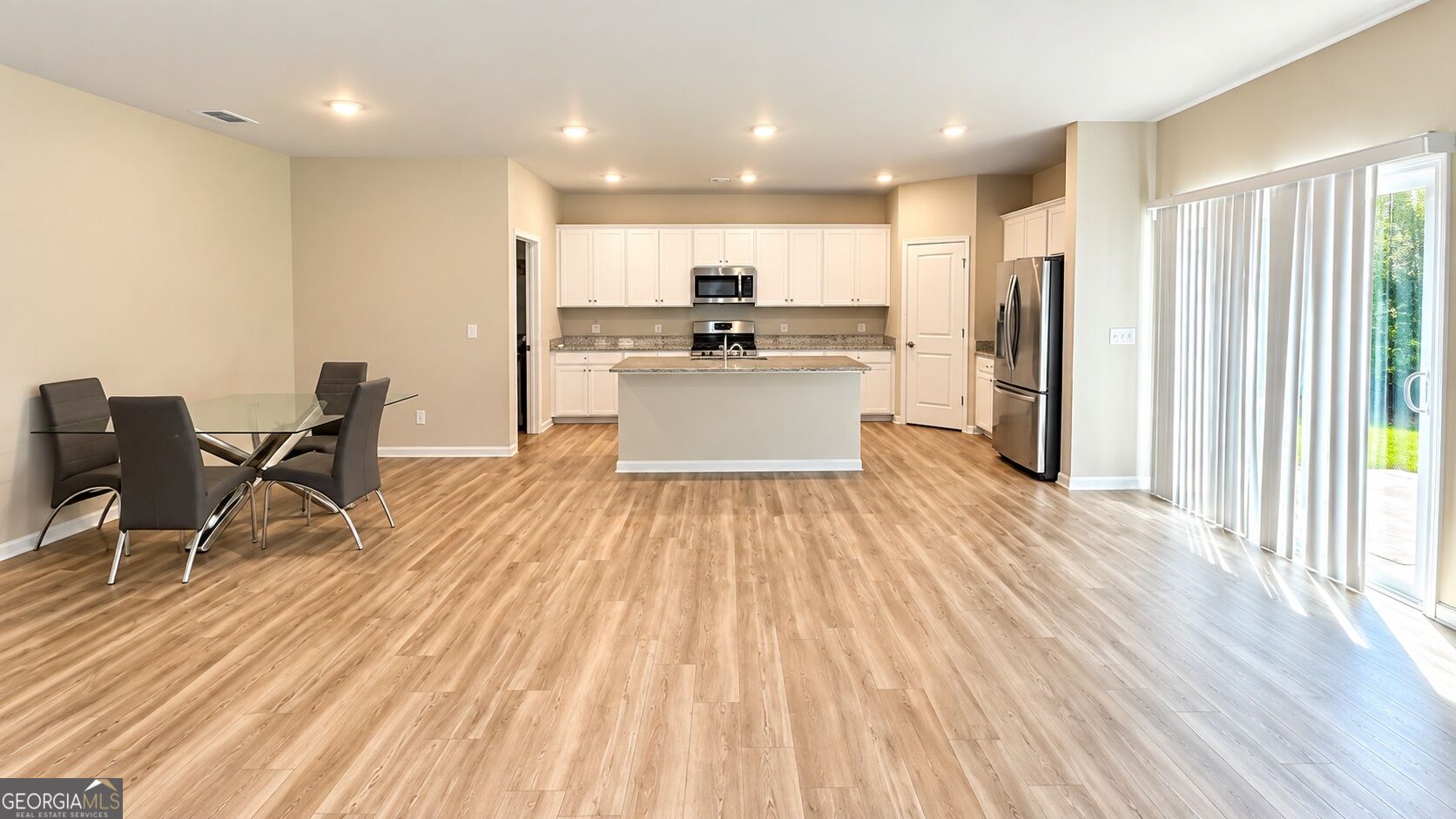 739 Gelderland Drive Property Photo 4