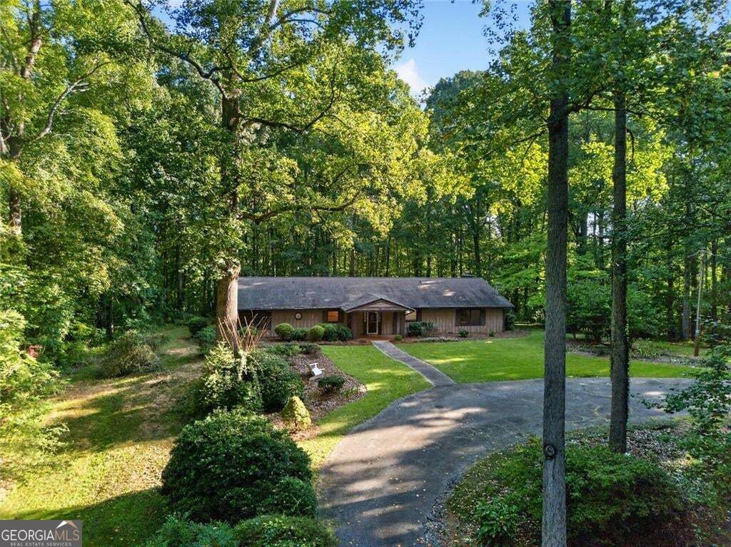 536 Adams Road Property Photo 6