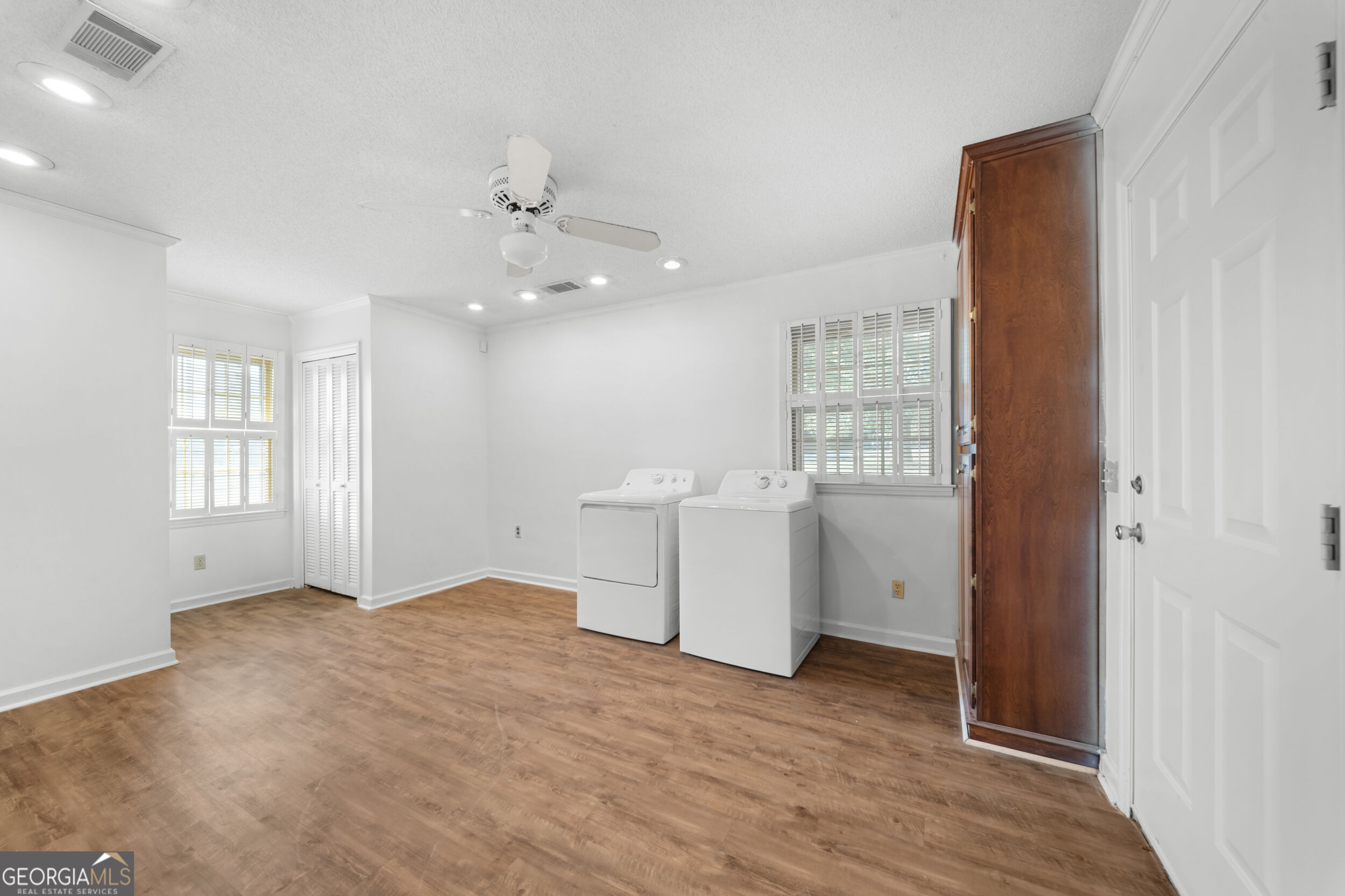 706 Gentilly Road Property Photo 10