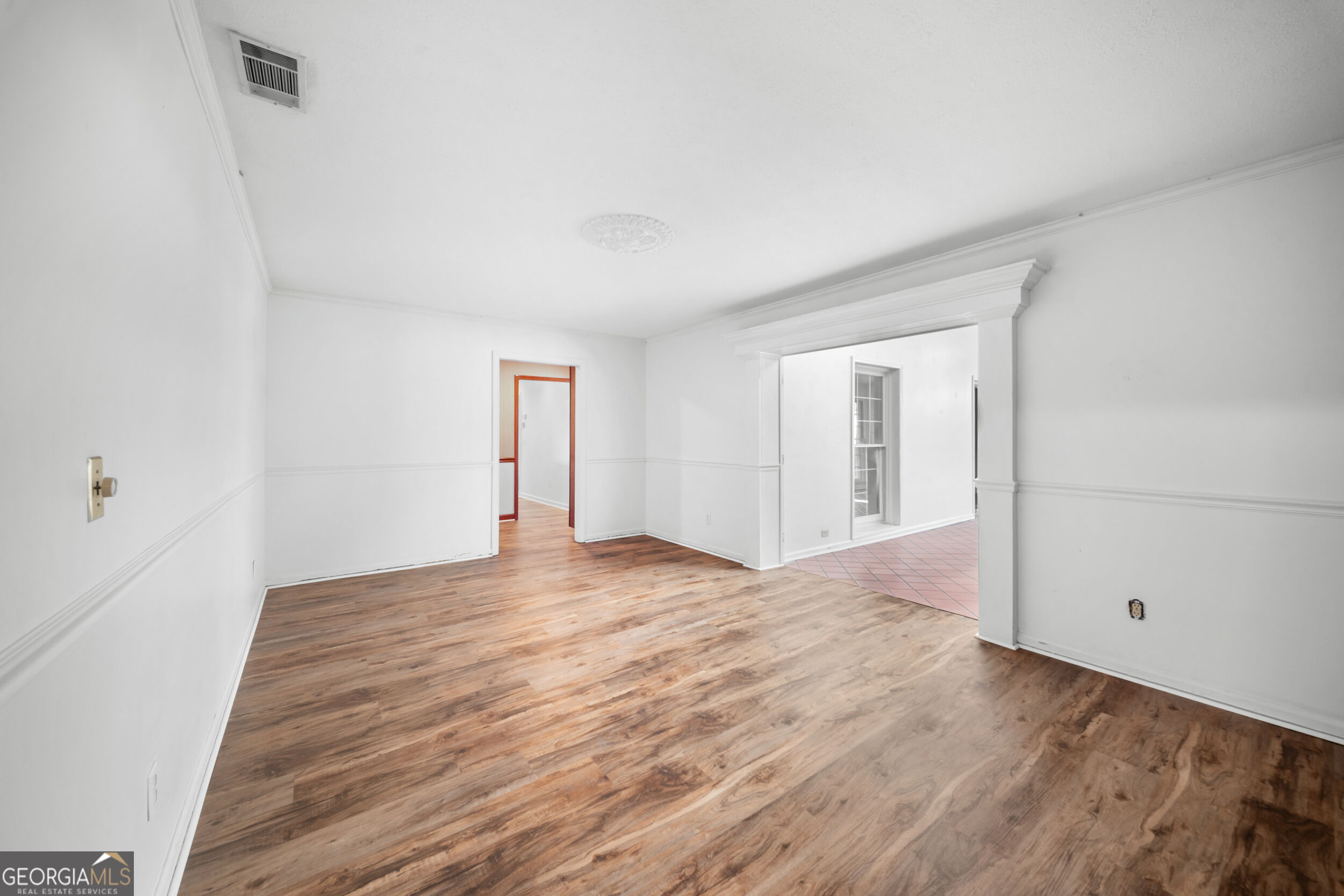 706 Gentilly Road Property Photo 11