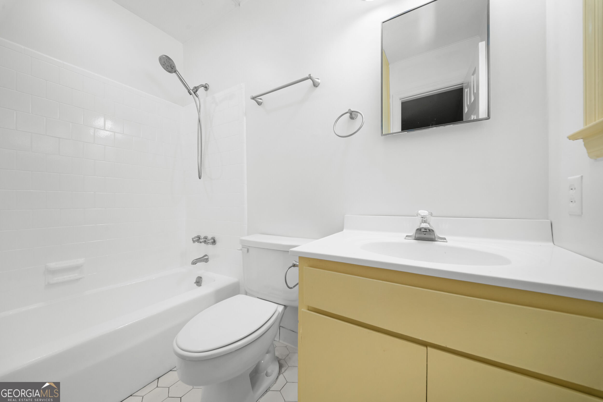 706 Gentilly Road Property Photo 15