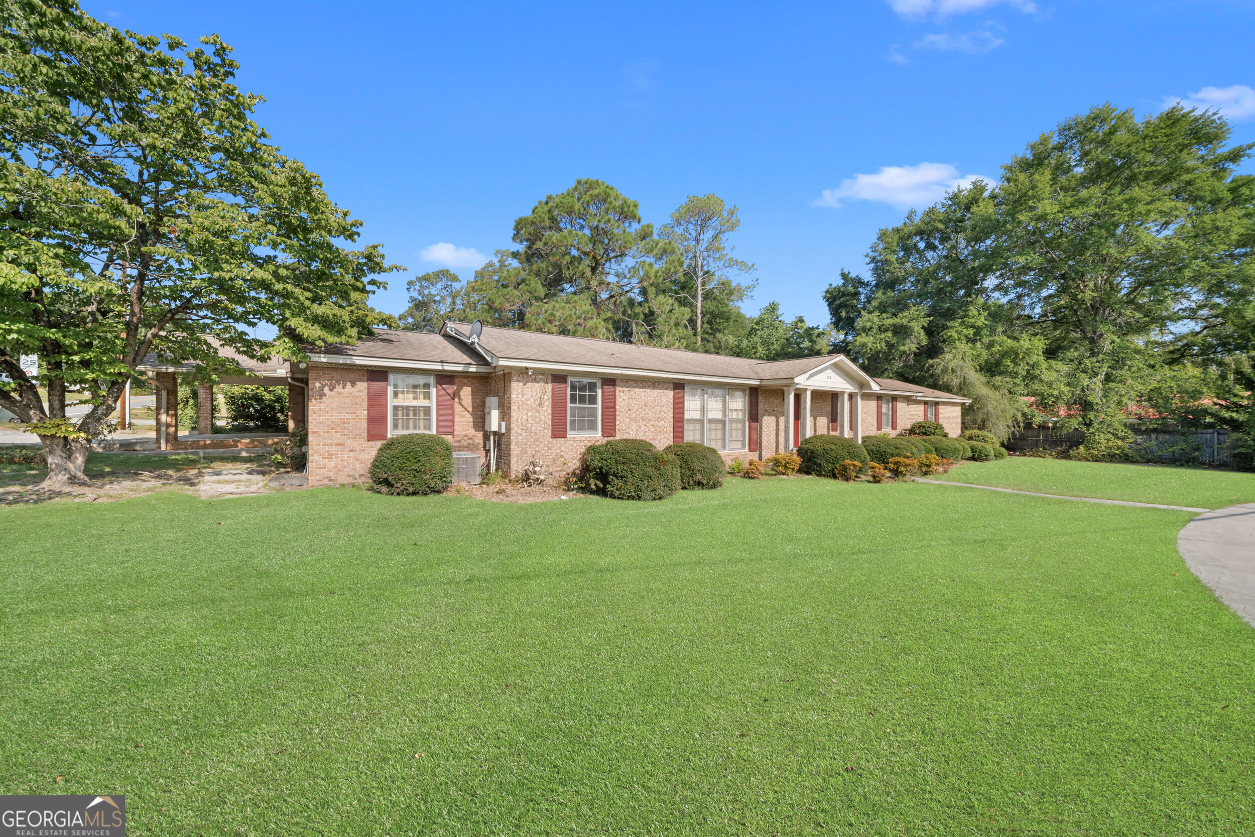 706 Gentilly Road Property Photo 18