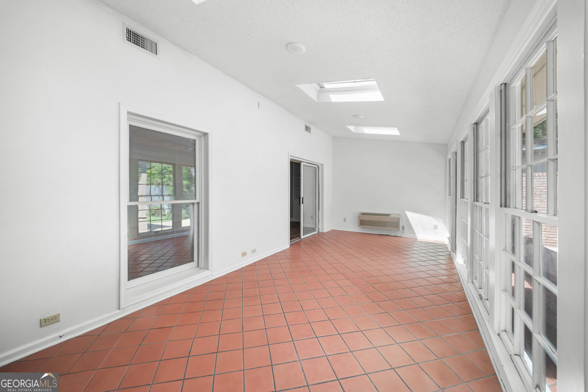 706 Gentilly Road Property Photo 23