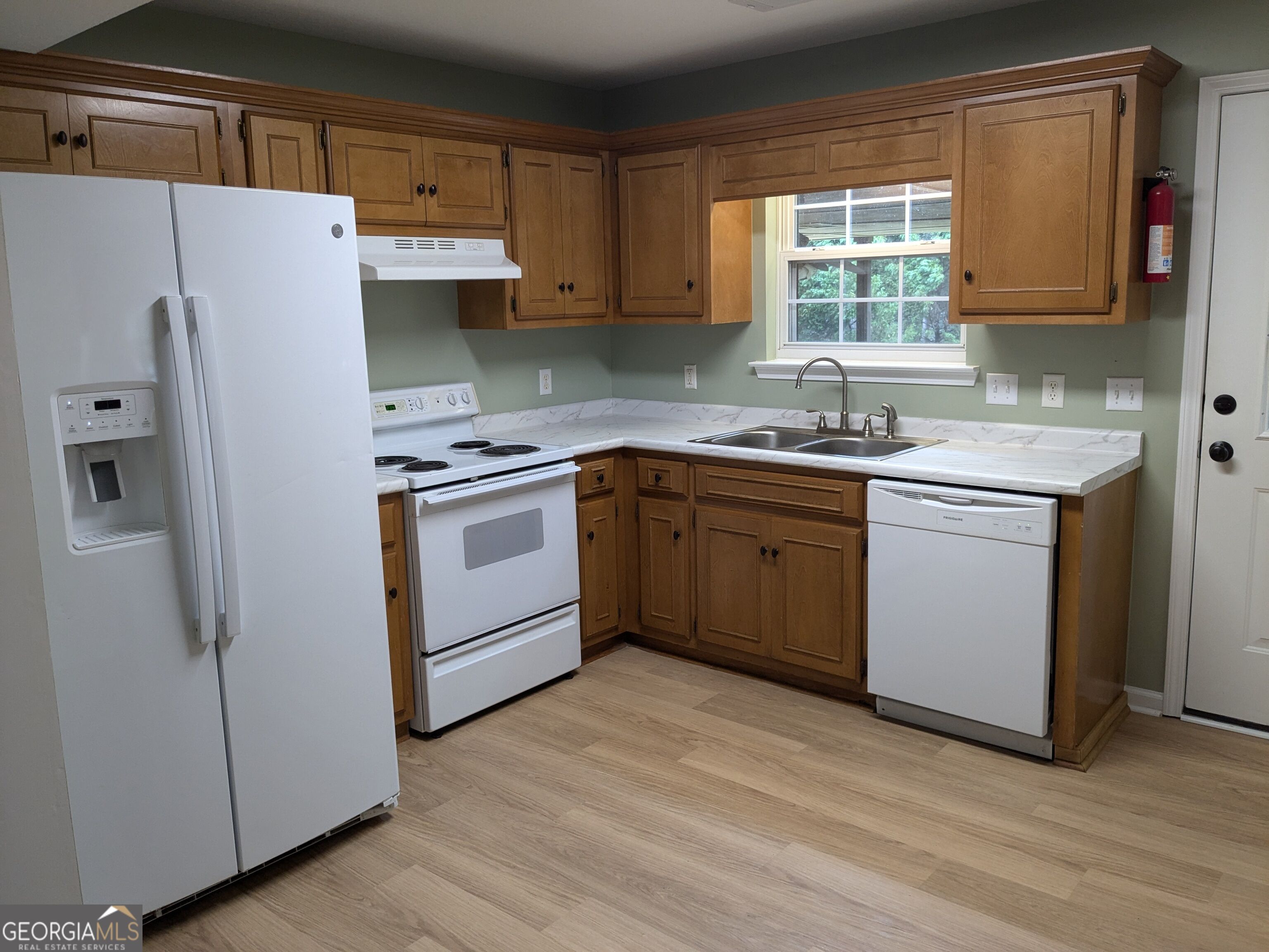 250 Cassie Ree Road Property Photo 4