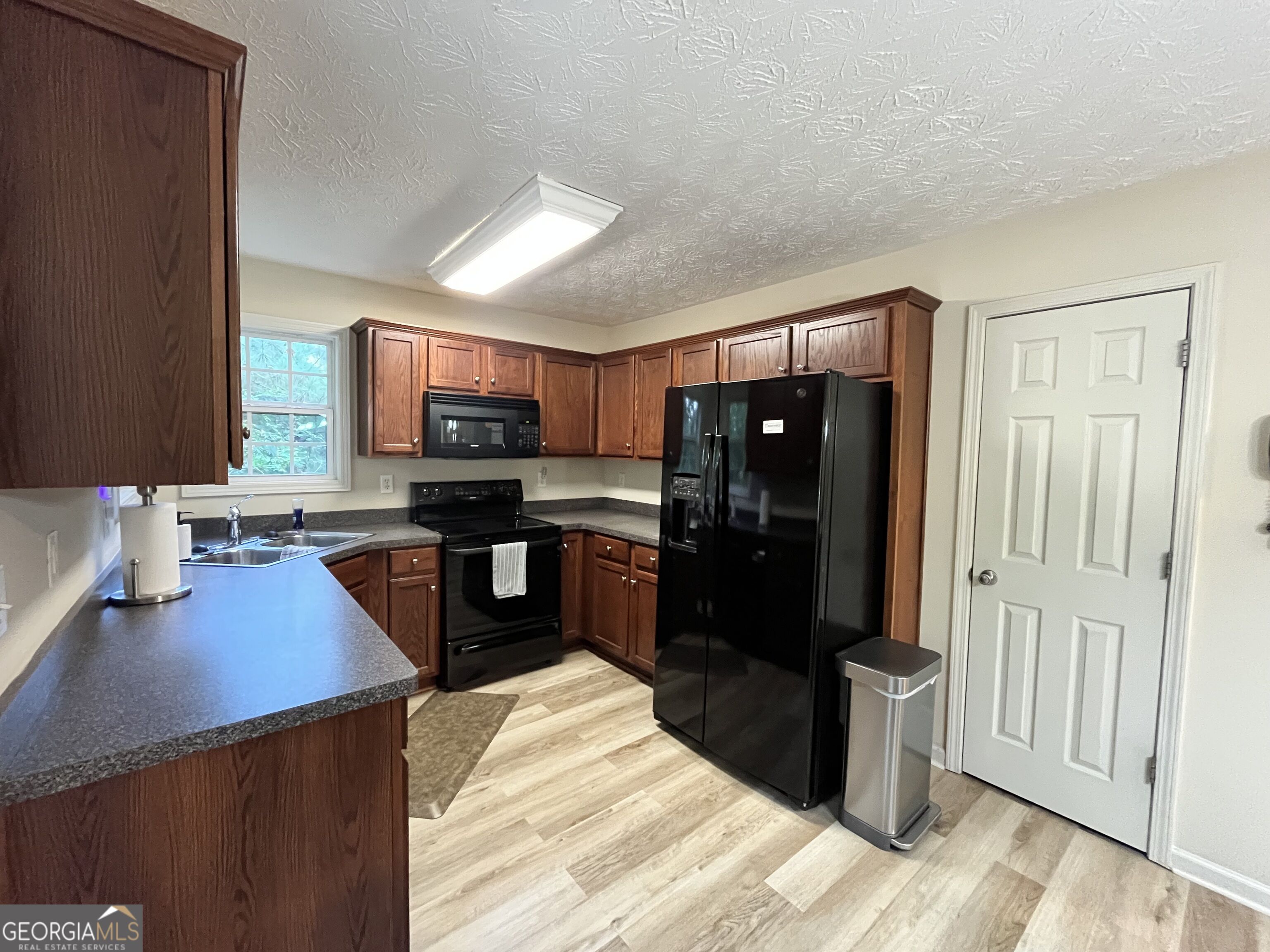 3986 King Drive Property Photo 6