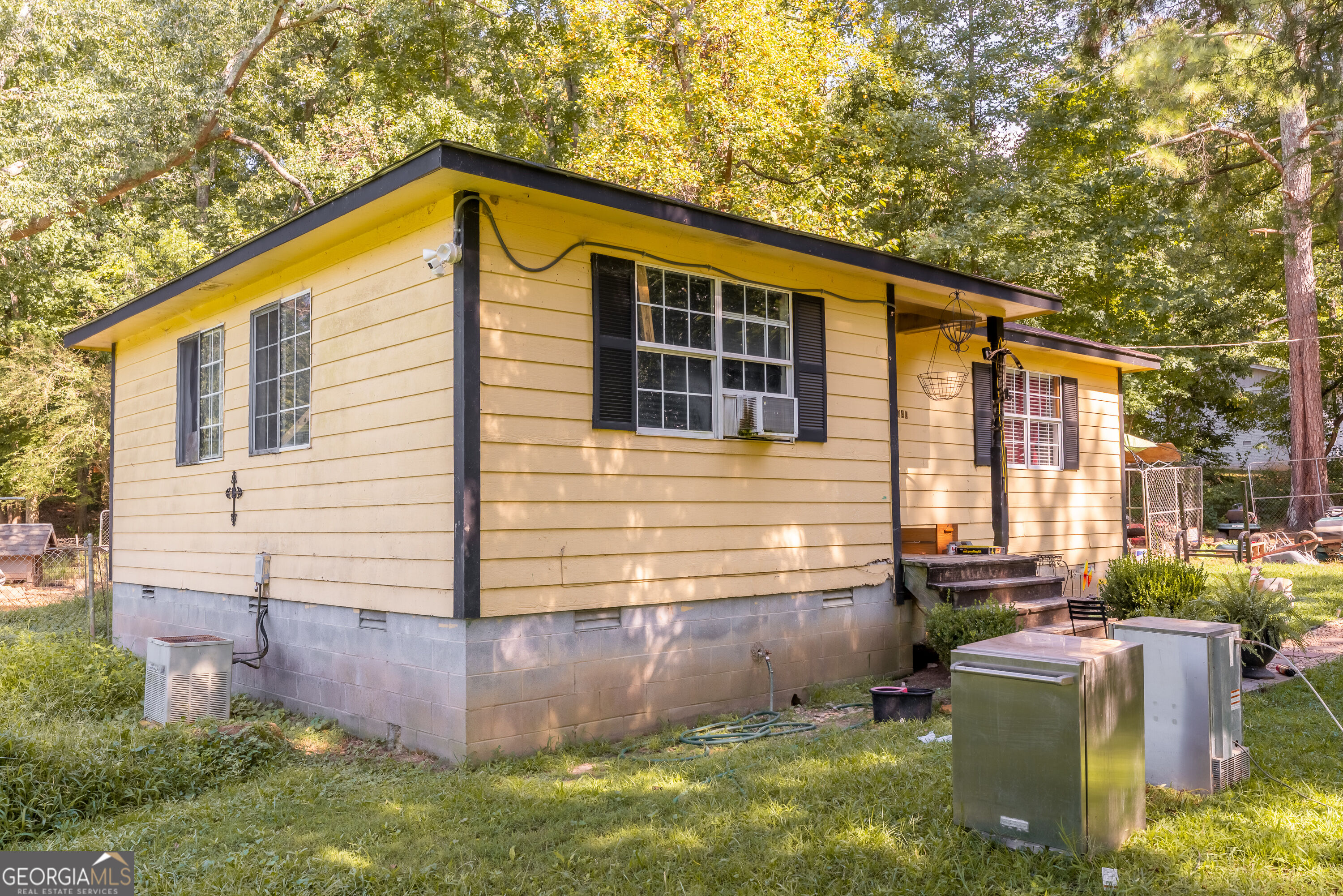 1040 Laboon Rd Property Photo 5