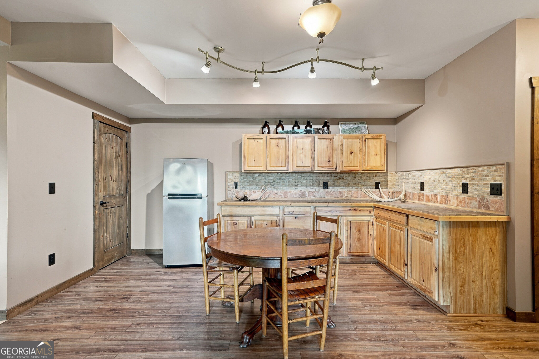 232 Apache Trail Property Photo 31