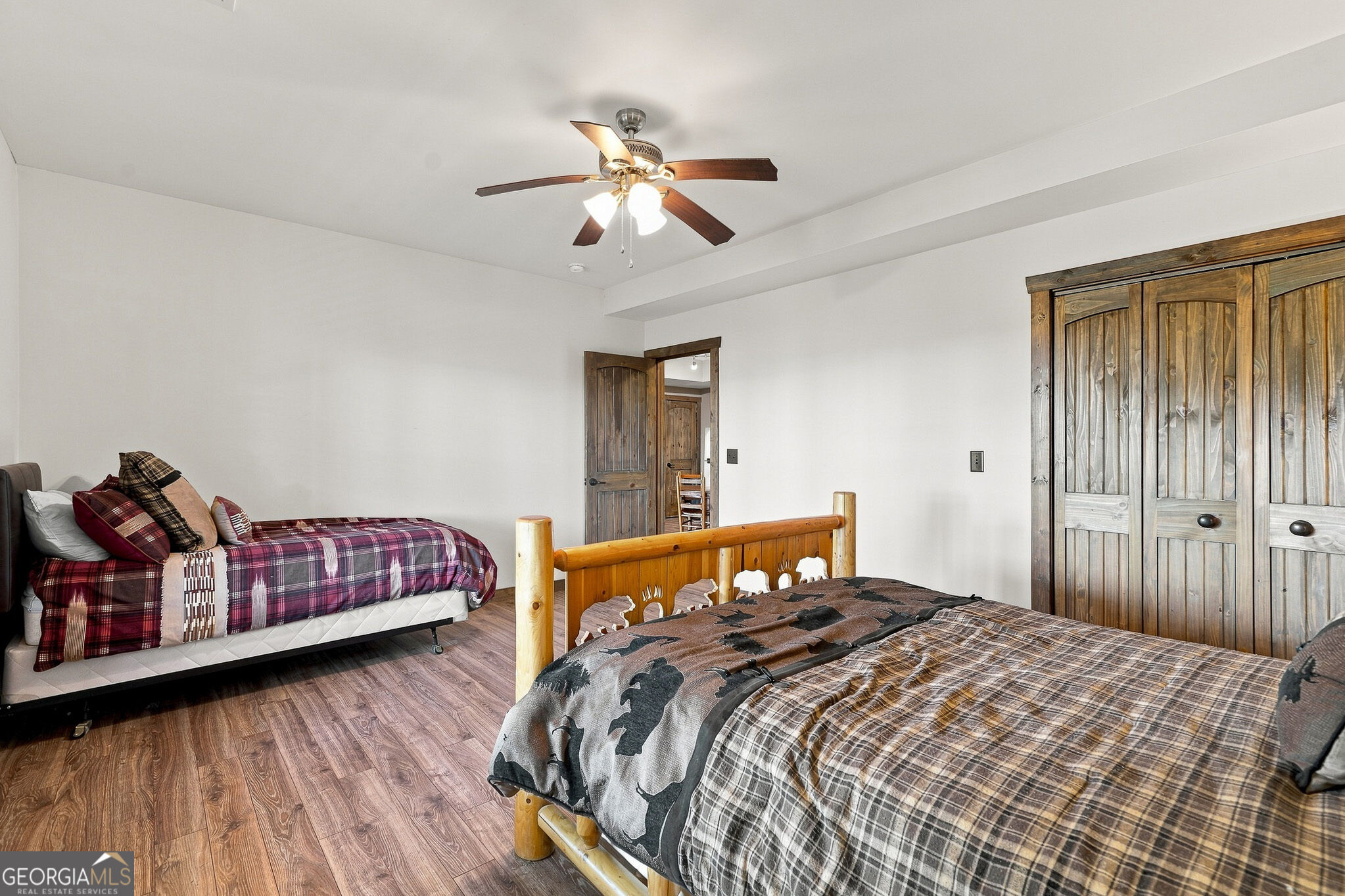 232 Apache Trail Property Photo 34