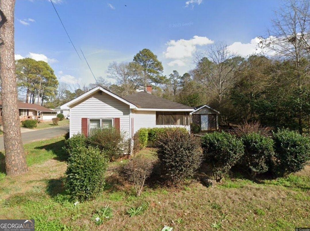 433 Mayo Street Property Photo 4