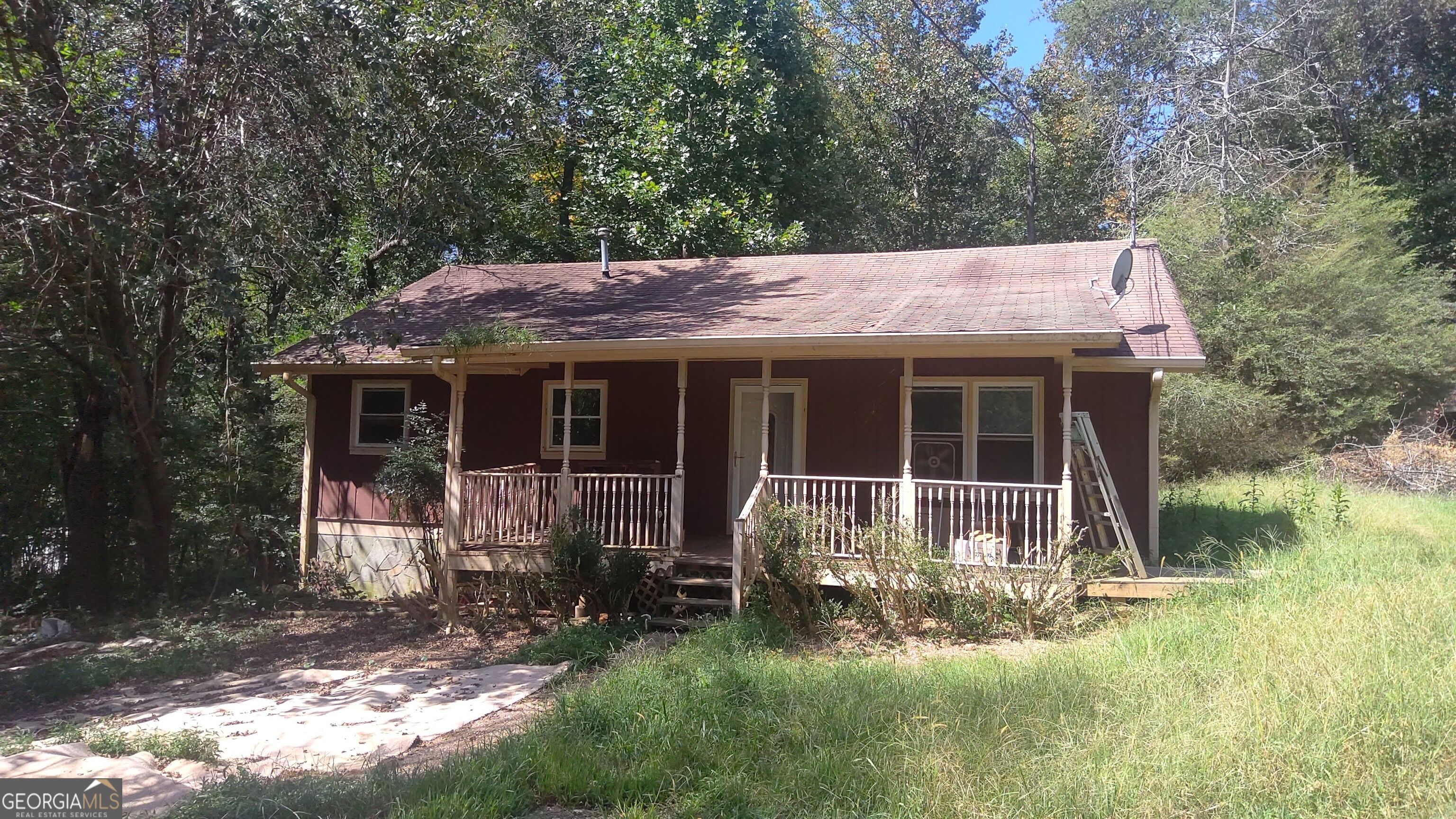 110 Mountainside Drive W Property Photo 1