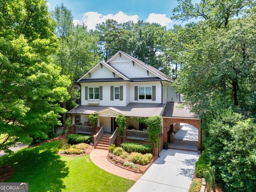 615 Burke Road Ne Property Photo 1