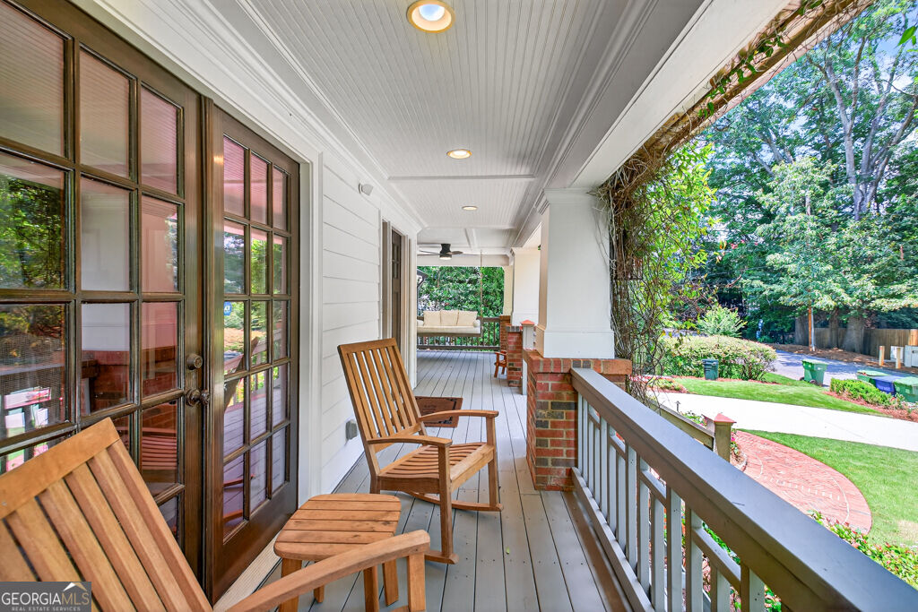 615 Burke Road Ne Property Photo 4