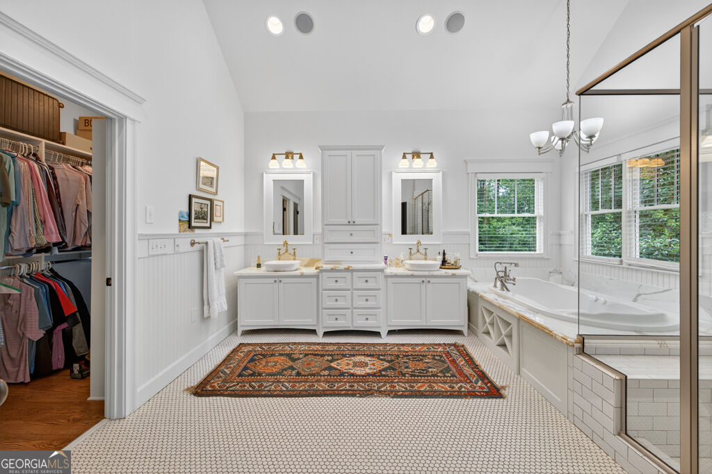 615 Burke Road Ne Property Photo 32