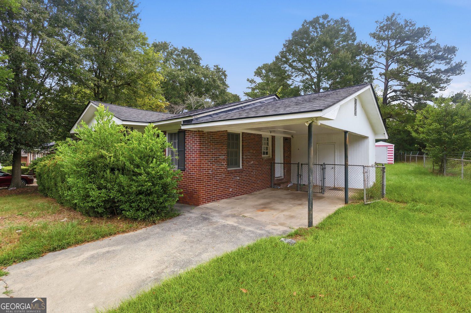 4322 Fairfax Drive Property Photo 2