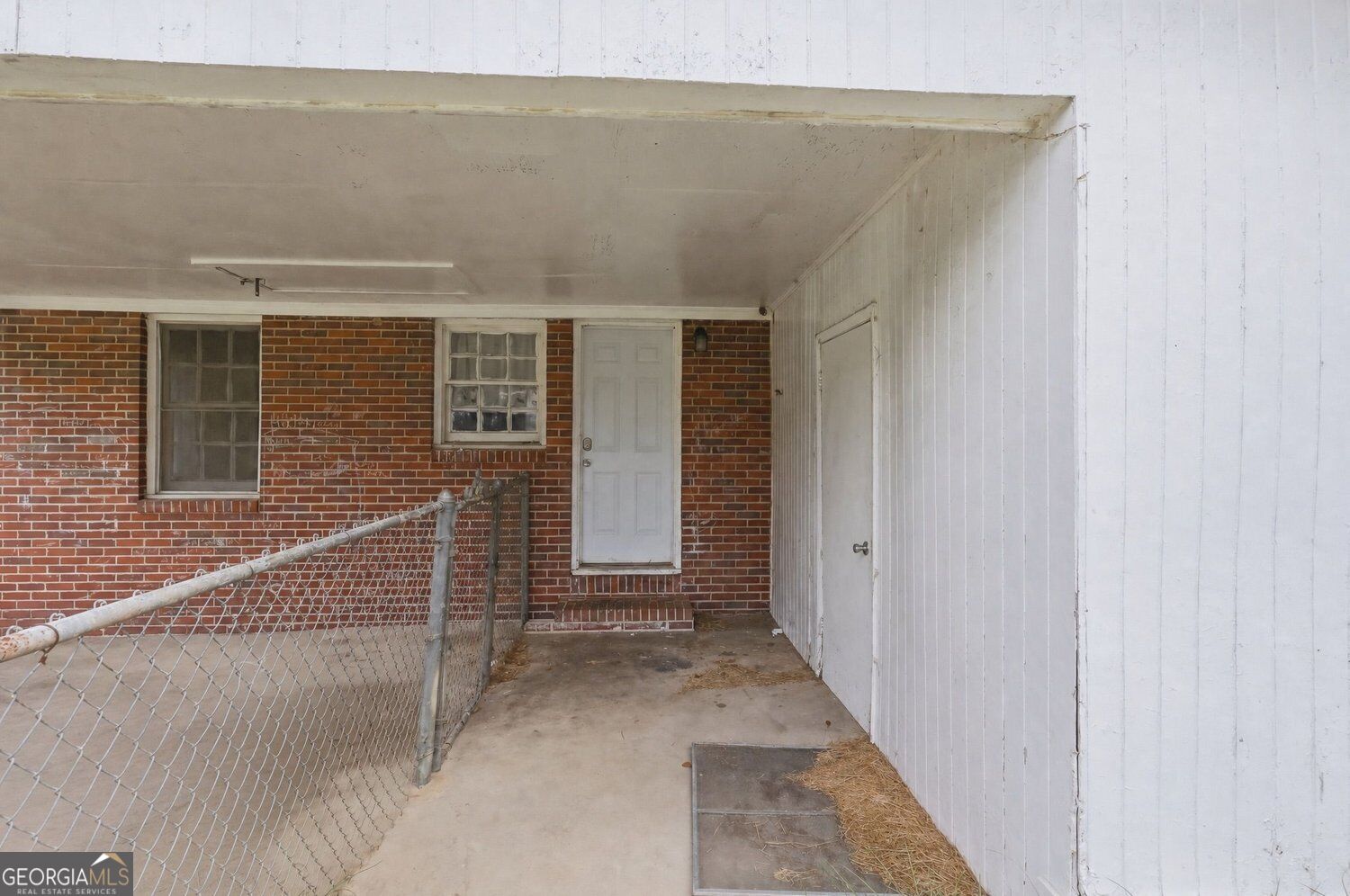 4322 Fairfax Drive Property Photo 3