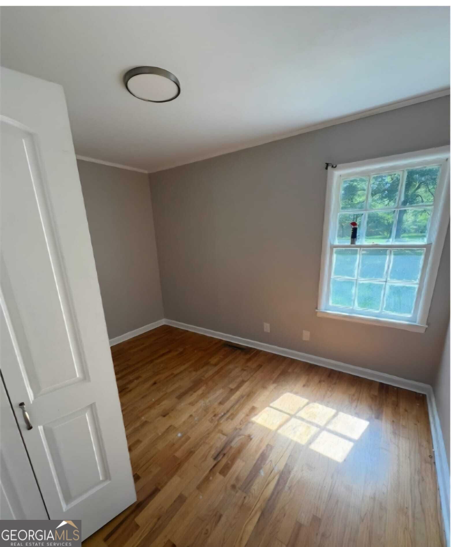 4322 Fairfax Drive Property Photo 7