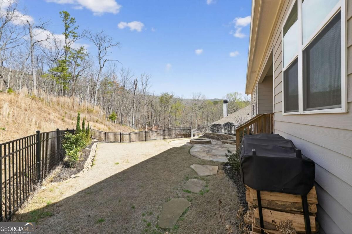 717 Broken Arrow Property Photo 6