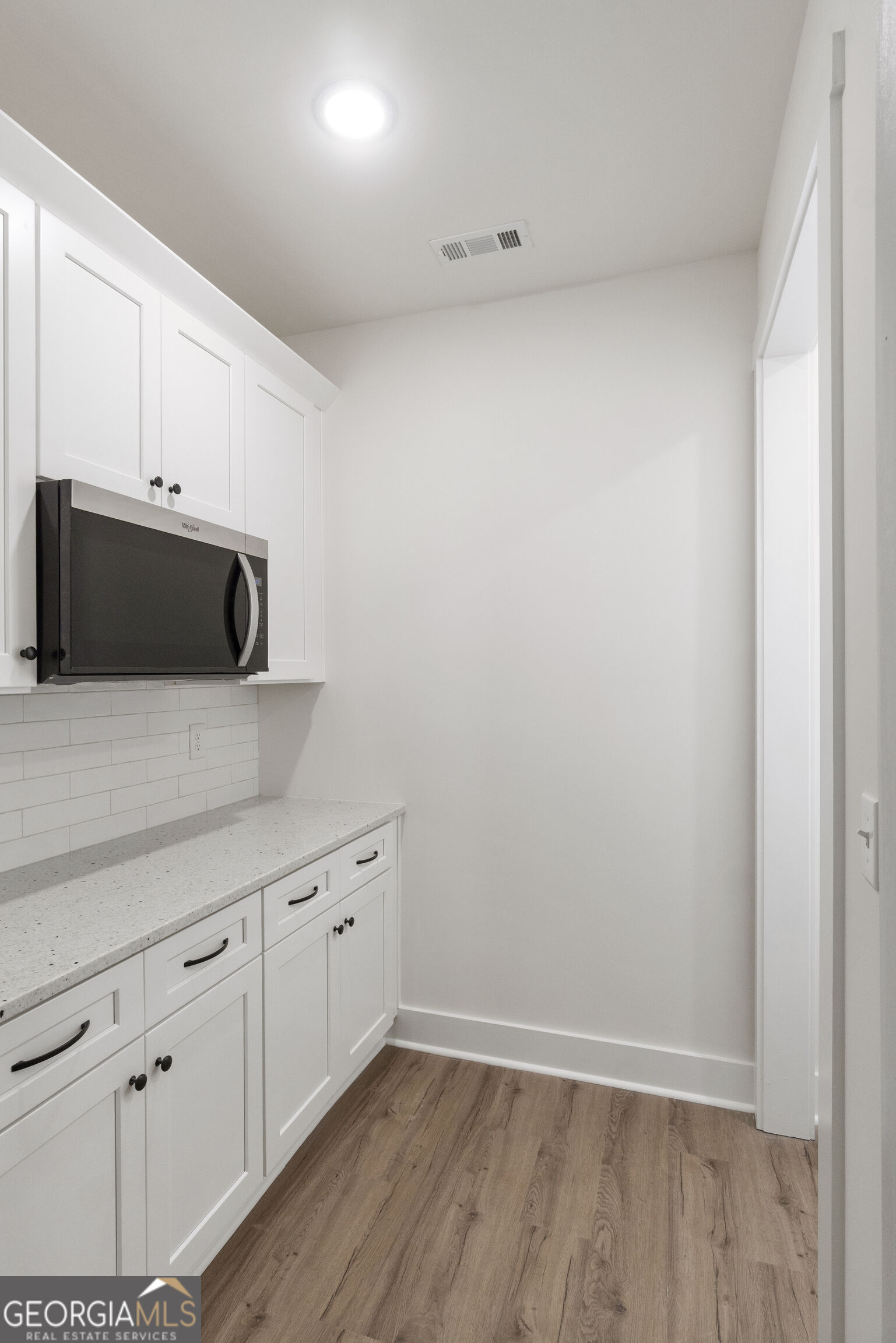 1271 Simmons Road Property Photo 3